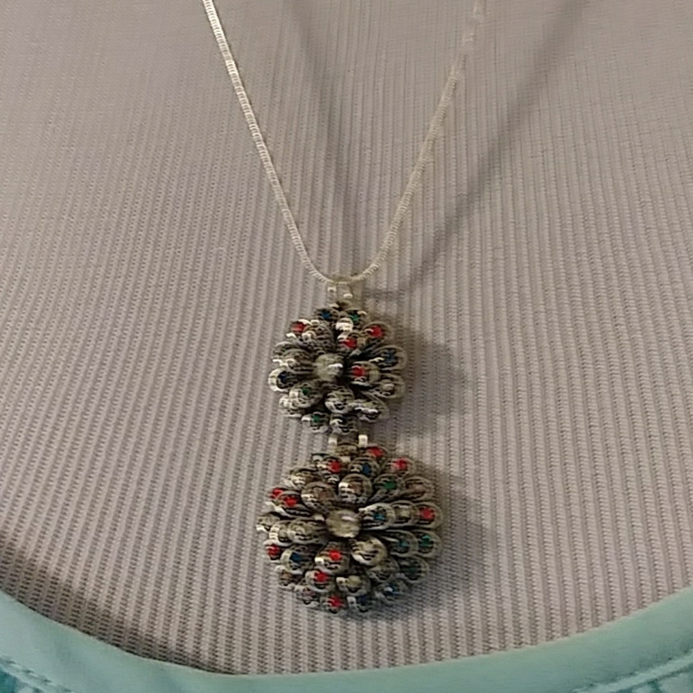 Lovely double multicolored flower necklace